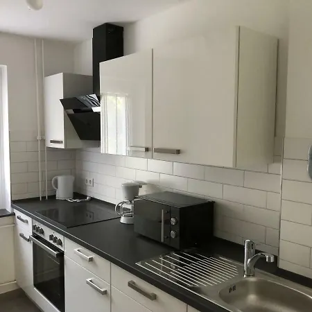 / Messe アパート